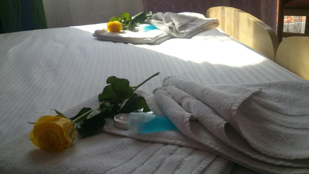 Hotel & Motorest V Udoli Zlateho Potoka Blsany 外观 照片